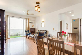 Hostie Aahana - 3BR apt near Medanta/Atremis
